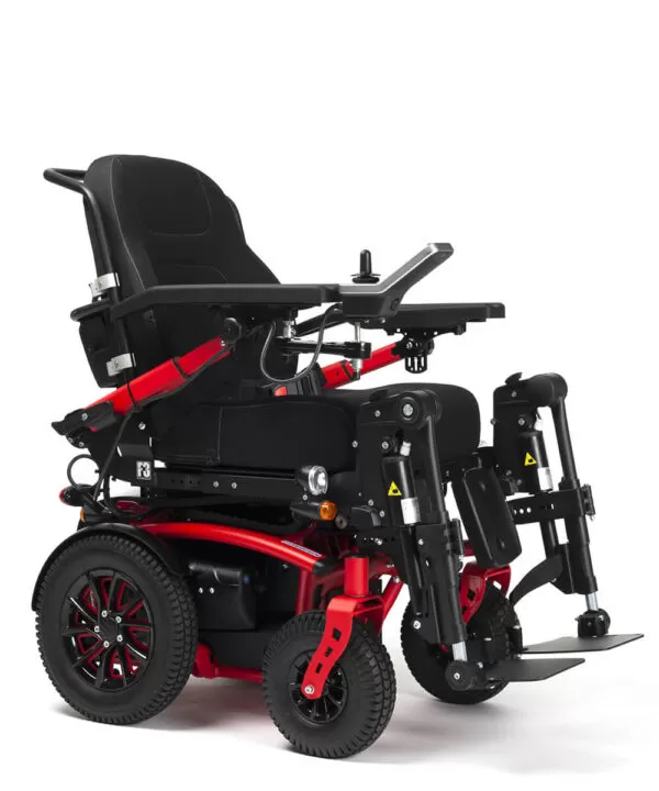 Le fauteuil électrique Forest 3 Advance est idéal pour une utilisation en intérieur ou extérieur.